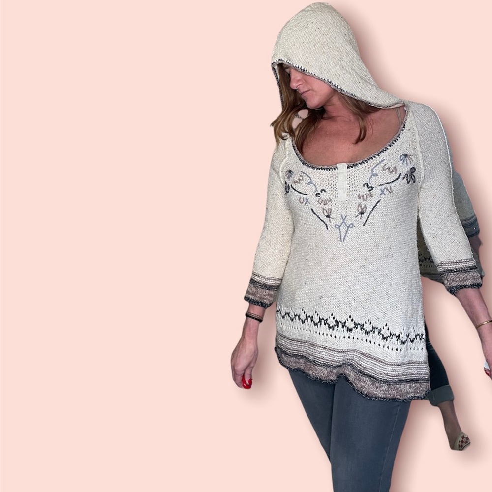 Free People Hooded Sweater Size Small with 3/4 sleeves.
